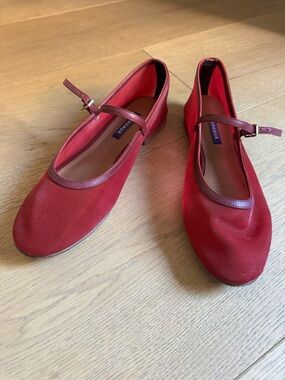 Margaux Demi Jane Crimson mesh size 39 (8.5-9)